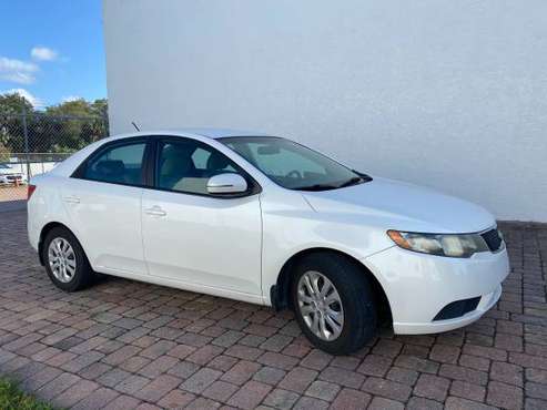 2012 KIA FORTE COLD AC BLUETOOTH - cars & trucks - by owner -... for sale in Naples, FL