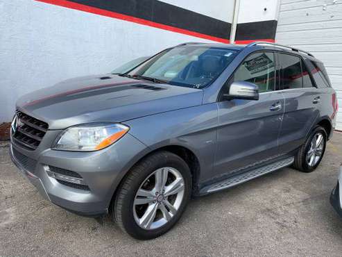 2012 Mercedes Benz ML 350 4matic clean title loaded - cars & trucks... for sale in Hollywood, FL