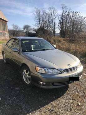 2000 Lexus ES300 168k - cars & trucks - by owner - vehicle... for sale in North Ferrisburgh, VT