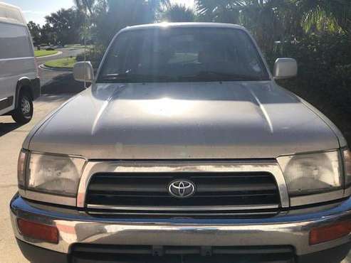 Toyota 4Runner, SR5 - cars & trucks - by owner - vehicle automotive... for sale in Fort Myers, FL