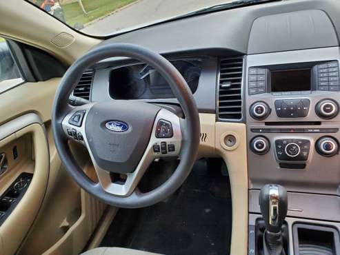 2014 Ford Taurus SE - cars & trucks - by owner - vehicle automotive... for sale in Sioux Falls, SD