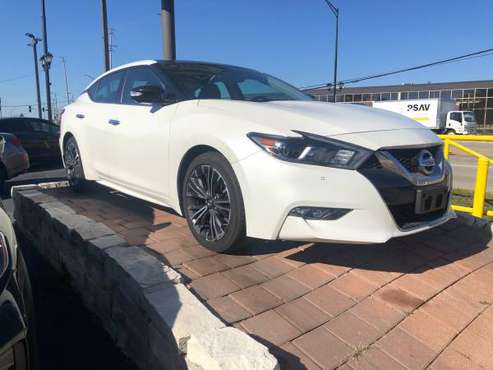 2017 NISSAN MAXIMA PLATINUM!!LOW MILES!CLEAN!! - cars & trucks - by... for sale in Elmhurst, IL