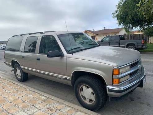 1999 Suburban - cars & trucks - by owner - vehicle automotive sale for sale in Salinas, CA