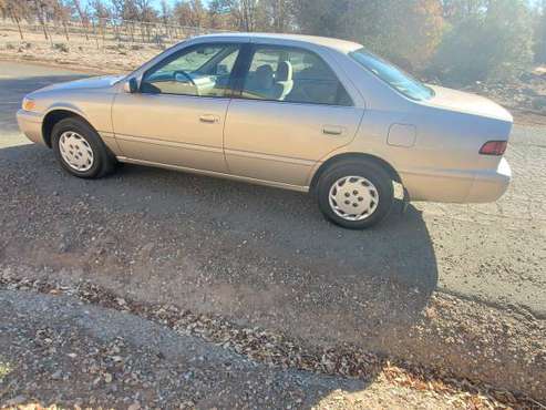 1998 toyota camry low miles clean title smog registered - cars &... for sale in Clearlake Park, CA