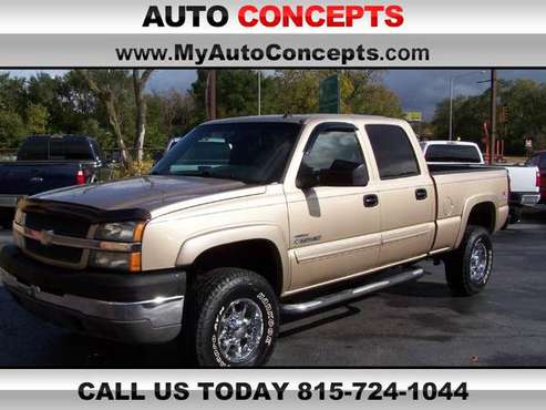 2004 CHEVROLET CHEVY 2500HD CREW 4X4 DIESEL TRUCK RUST FREE LOW MILES for sale in Joliet, IL