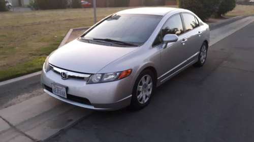 2008 HONDA CIVIC -- 5 speed MANUAL - SMOG-TAGS for sale in Fresno, CA