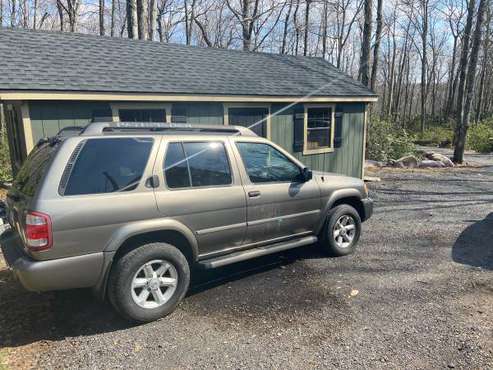 2004 Nissan Pathfinder runs but needs some TLC - - by for sale in Jim thorpe, PA