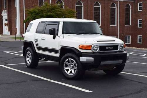 2014 Toyota FJ Cruiser Base 4x4 4dr SUV 5A PROGRAM FOR EVERY CREDIT... for sale in Knoxville, TN