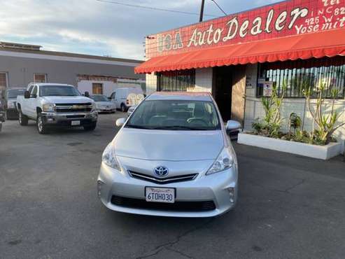 2012 Toyota Prius v 5dr Wgn Two - cars & trucks - by dealer -... for sale in Manteca, CA
