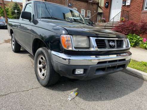 2000 Nissan Frontier 6ft Bed Bluetooth Radio No rust for sale in Clifton, NJ