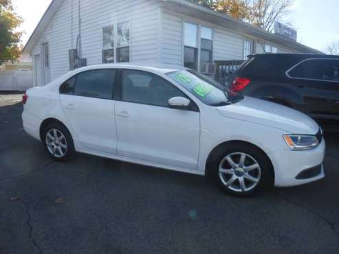 $135/MTH*** 2012 VW JETTA 4DR / LEATHER - cars & trucks - by dealer... for sale in Vestal, NY