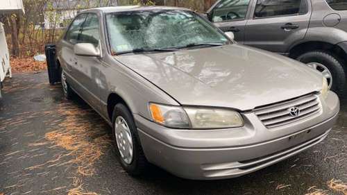 1999 toyota camry le - cars & trucks - by owner - vehicle automotive... for sale in Rockland, MA