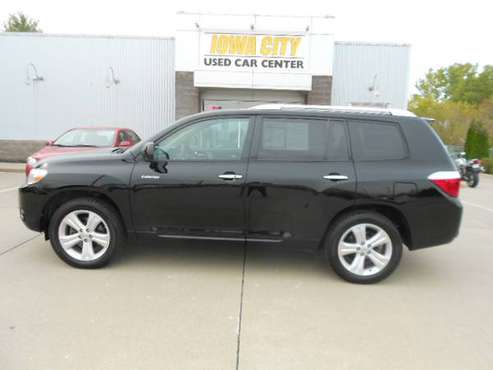 2010 Toyota Highlander Limited for sale in Iowa City, IA