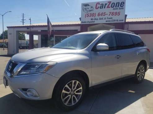 ///2013 Nissan Pathfinder//4x4//Bluetooth//Backup Camera//Must See/// for sale in Marysville, CA