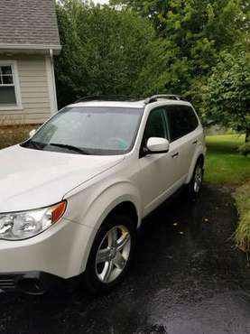 Subaru Forester AWD - cars & trucks - by owner - vehicle automotive... for sale in Green Bay, WI