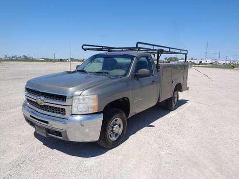 2009 Chevy Silverado 2500HD w/8 Reading Service Body - cars & for sale in Sauget, MO