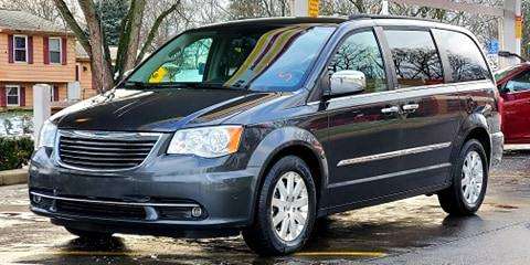 2012 Chrysler town & County Fully loaded - cars & trucks - by owner... for sale in Columbus, OH