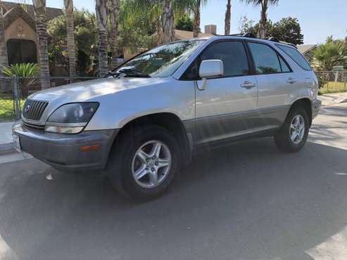 1999 LEXUS RX300 Sport Utility 4DR - CLEAN TITLE - TAGS GD AUGUST 2020 for sale in Bakersfield, CA
