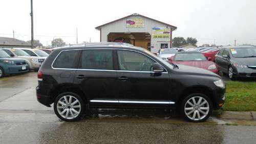 2010 vw touareg tdi diesel 4wd 114,000 miles $9990 **Call Us Today... for sale in Waterloo, IA