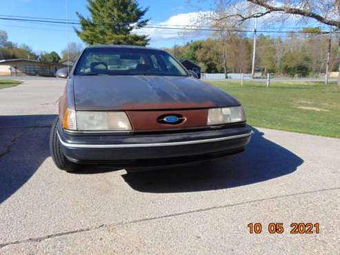 1990 Ford Taurus for sale in Muskegon, MI