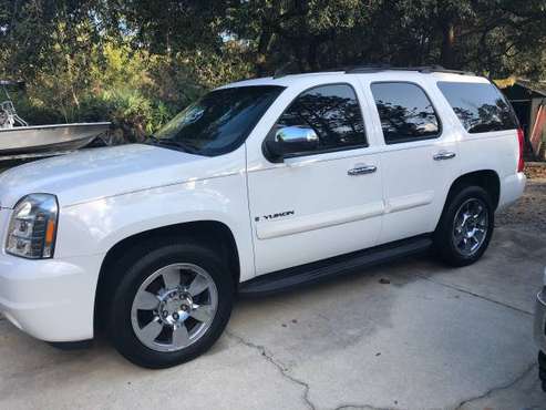 2009 GMC YUKON - cars & trucks - by owner - vehicle automotive sale for sale in St. Augustine, FL