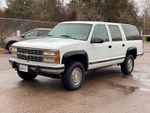 1992 Chevrolet Suburban 2500 4x4 🌊CALIFORNIA TRUCK!🌊 - cars & trucks... for sale in Lakeland, MN