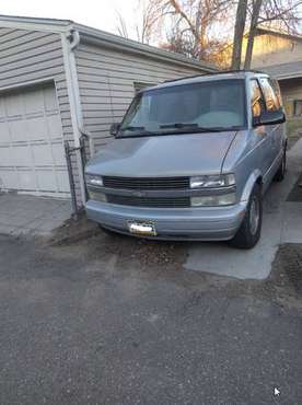 2000 Chevy Astro Van - cars & trucks - by owner - vehicle automotive... for sale in Denver , CO