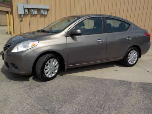 2012 Nissan Versa SV - cars & trucks - by dealer - vehicle... for sale in Groveport, OH