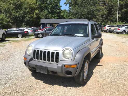 2004 Jeep Liberty - cars & trucks - by owner - vehicle automotive sale for sale in DALLAS, NC