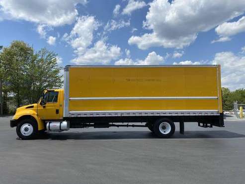 2017 International 26Ft Box Truck - - by dealer for sale in Hickory, NC