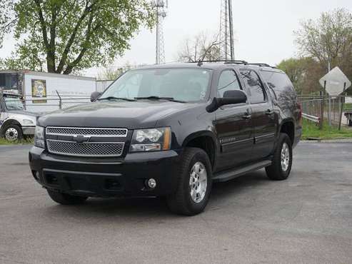 2009 Chevrolet Chevy Suburban LT 1500 - - by dealer for sale in Indianapolis, IN