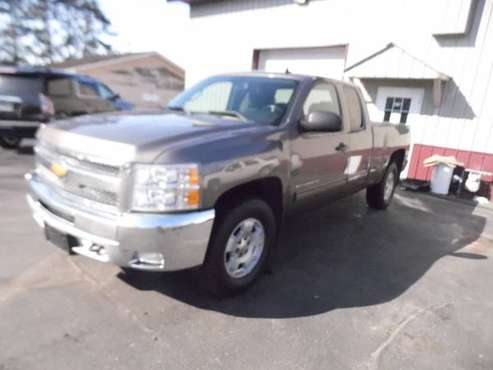 2013 Chevy Silverado LT - - by dealer - vehicle for sale in Bloomer, WI
