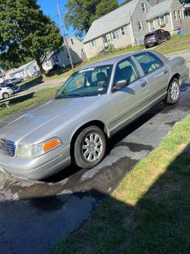 2007 crown Vic CLEAN!! - cars & trucks - by owner - vehicle... for sale in New Bedford, MA