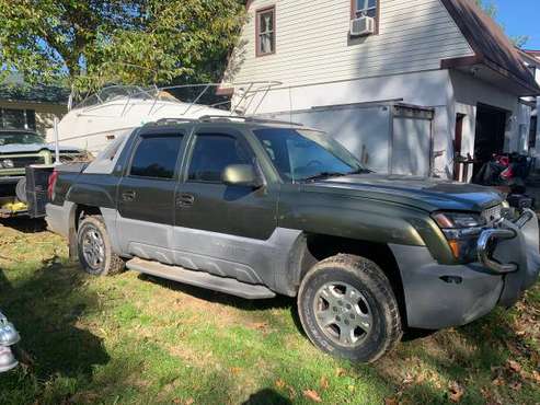 2003 Chevrolet Avalanche “NORTHPOLE EDITION “ - cars & trucks - by... for sale in Newark, DE