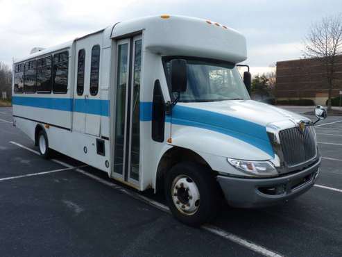 2009 INTERNATIONAL BUS Diesel 29 Passenger Van with Lift - cars & for sale in Duluth, GA