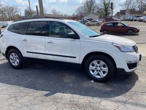 2014 CHEVY TRAVERSE AWD JUST DETAILED - - by for sale in warren, OH