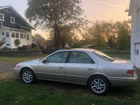 2000 Toyota Camry LXE V6 - cars & trucks - by owner - vehicle... for sale in Winchester, VA