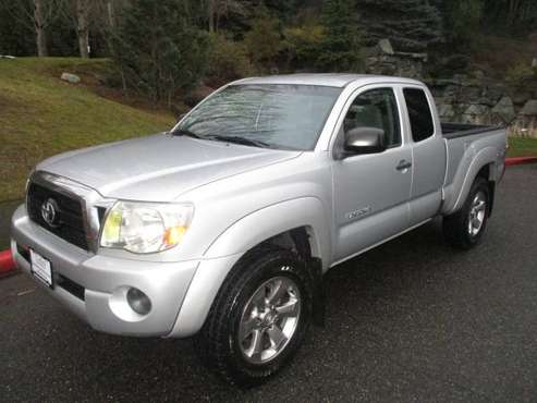 2011 Toyota Tacoma Access Cab SR5 4WD --5speed, Backup Cam, Clean-- for sale in Kirkland, WA