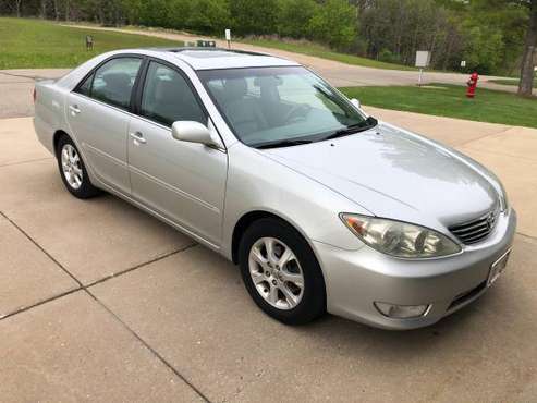 2006 Toyota Camry XLE Beautiful condition for sale in Baraboo, WI
