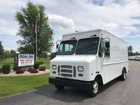 2015 Ford 16' Step Van ****INCLUDES CLOTHING POLES**** for sale in Fenton, MI