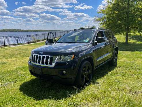 2013 Jeep Grand Cherokee 4x4 Altitude Like New - - by for sale in Narberth, PA