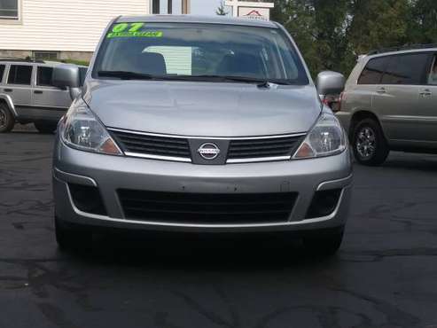 2007 Nissan versa s - cars & trucks - by dealer - vehicle automotive... for sale in Worcester, MA