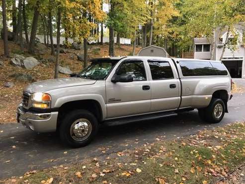 2004 GMC Crew Cab 3500 Diesel One Owner Beautiful $14,950 for sale in Richmond , VA