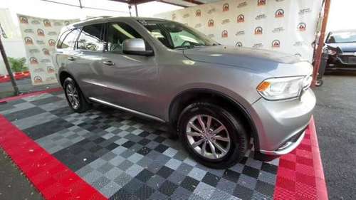2017 Dodge Durango SXT SUV - cars & trucks - by dealer - vehicle... for sale in Richmond Hill, NY