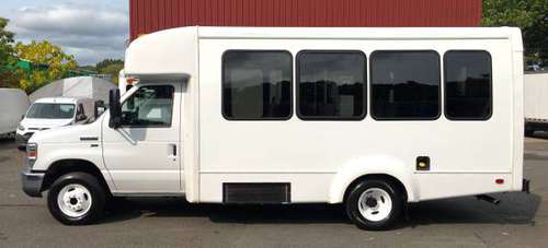 2014 FORD E-350 12 PASS SHUTTLE BUS WHEELCHAIR HANDICAP VAN LOW... for sale in Enfield, MA