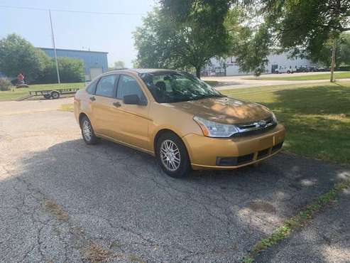 2009 Ford Focus SE - cars & trucks - by owner - vehicle automotive... for sale in Dayton, OH