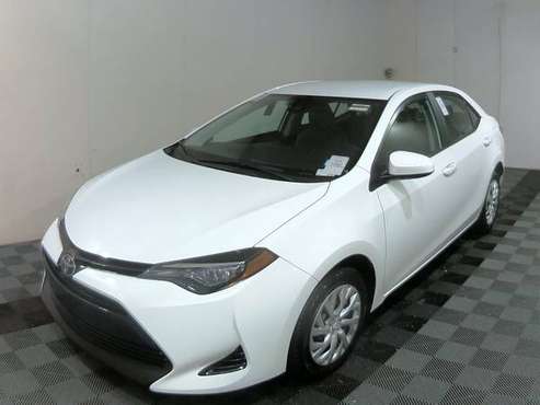 2016 Toyota Corolla LE: White Loaded Clean Title Carfax Certified! for sale in Del Valle, TX
