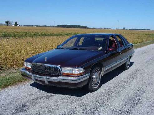 1996 Buick Roadmaster Collector Edition for sale in Monticello, IN