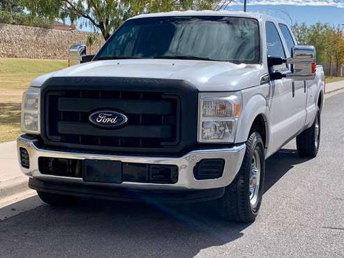 2014 FORD F250 SUPER DUTY CREW CAB 4X2! 6.2L V8! CLEAN TITLE! - cars... for sale in El Paso, TX