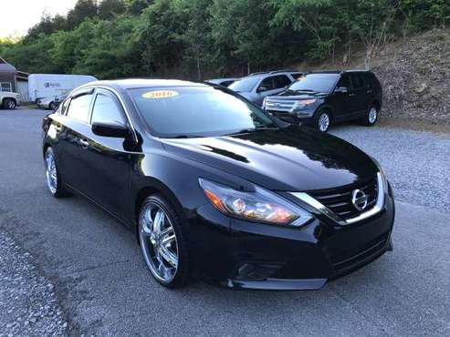 2016 NISSAN ALTIMA 2.5 SR * * for sale in Knoxville, TN